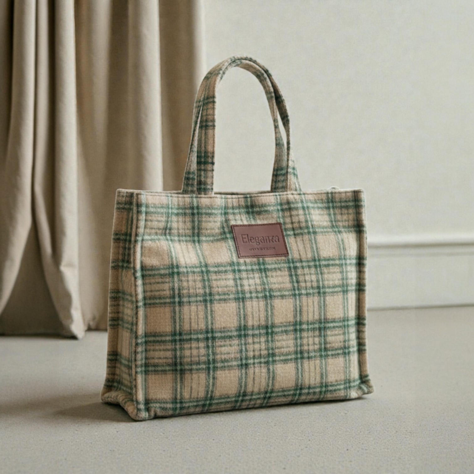 Wintertassen in Tartan Tweed